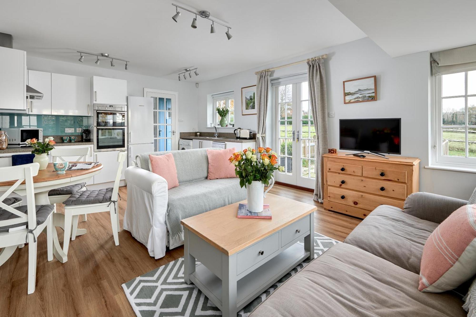 Garden Flat Near Goodwood With Stunning Views Apartment ปีเตอร์สฟิลด์ ภายนอก รูปภาพ